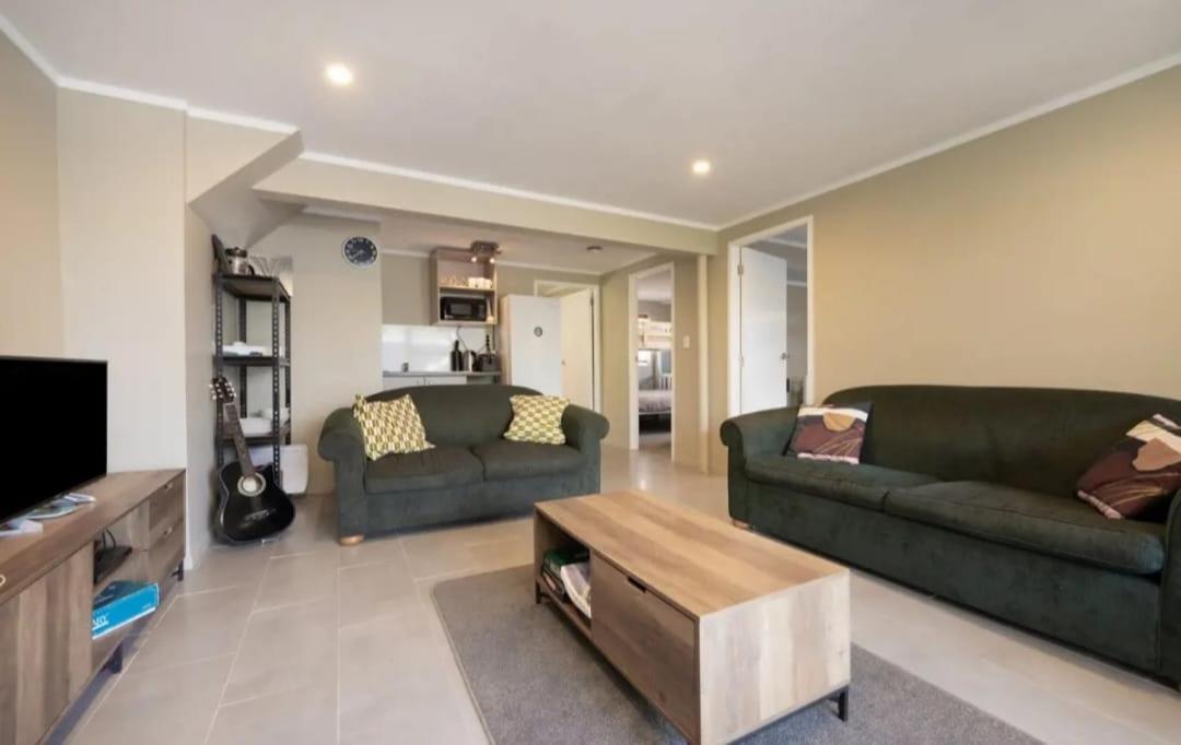 Harbourview Hotel Raglan Ngoại thất bức ảnh